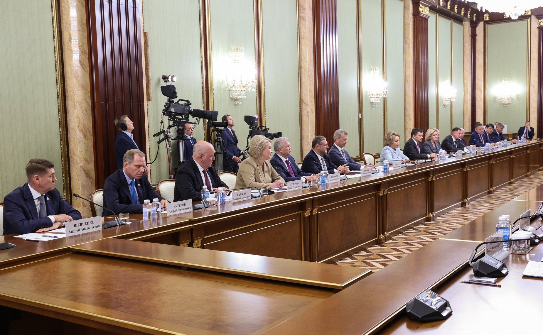 Встреча Председателя Правительства РФ Михаила Мишустина с членами Совета палаты Совета Федерации