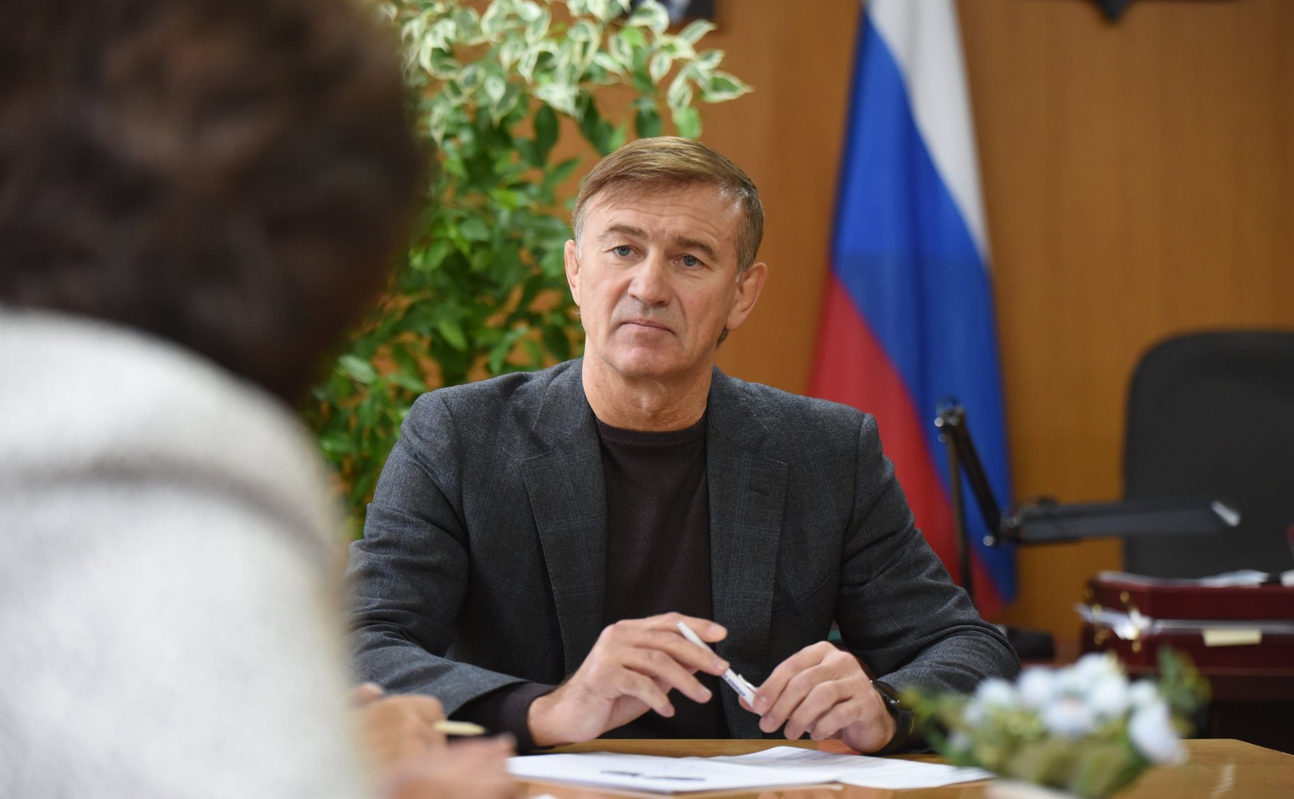 Александр Брыксин в ходе поездки в регион посетил приграничные территории в Глушковском районе