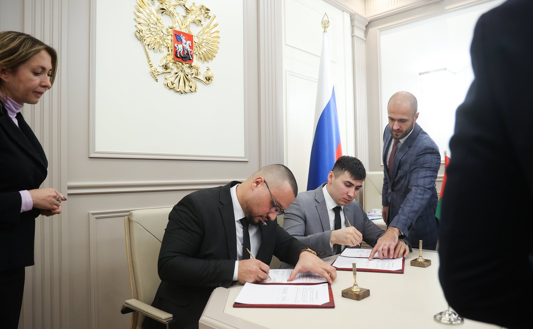 Встреча первого заместителя председателя Комитета СФ по социальной политике Александра Варфоломеева с делегациями Национального совета Государства Палестина и Всеобщего союза Палестинских студентов, обучающихся в РФ