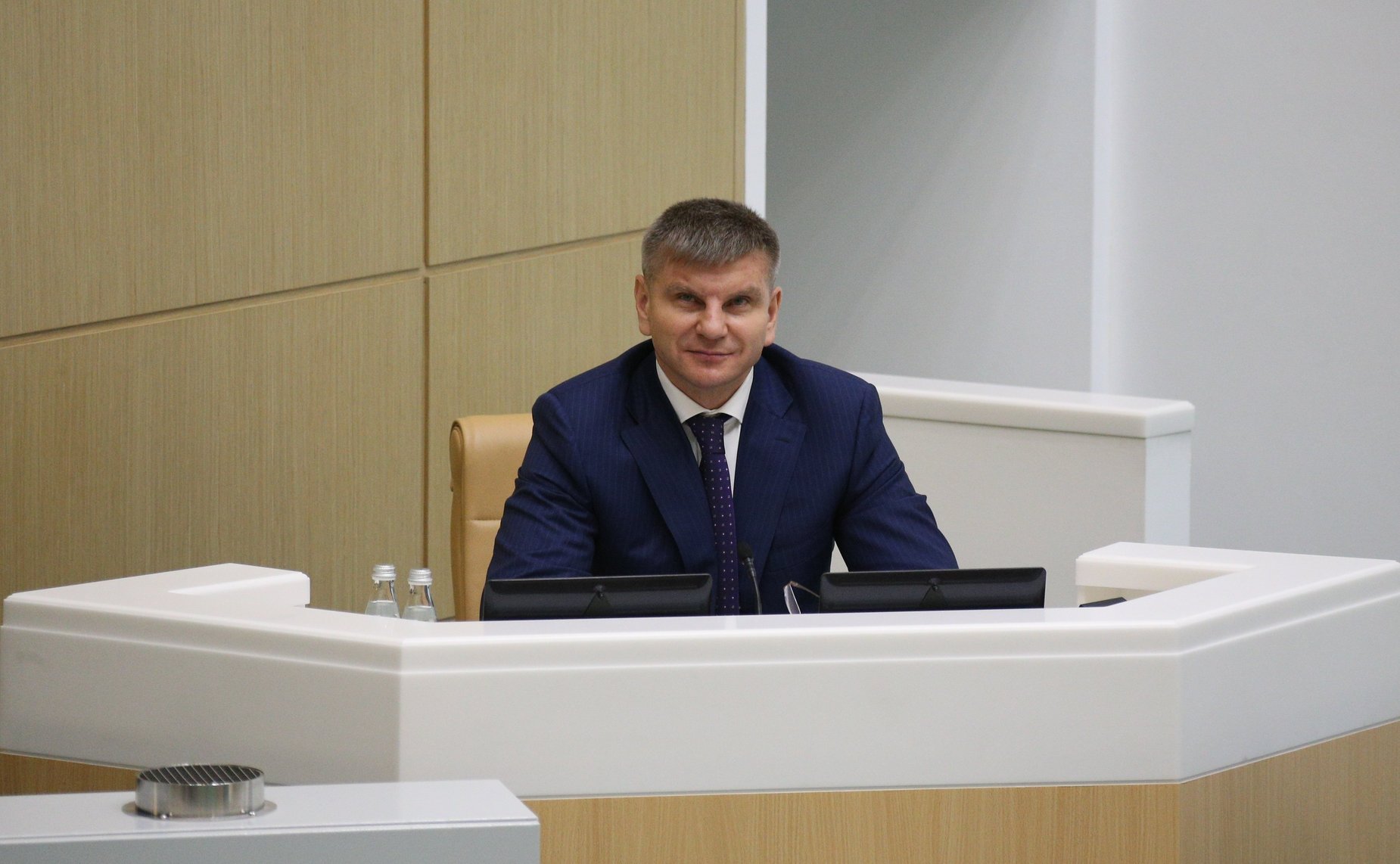 Геннадий Голов