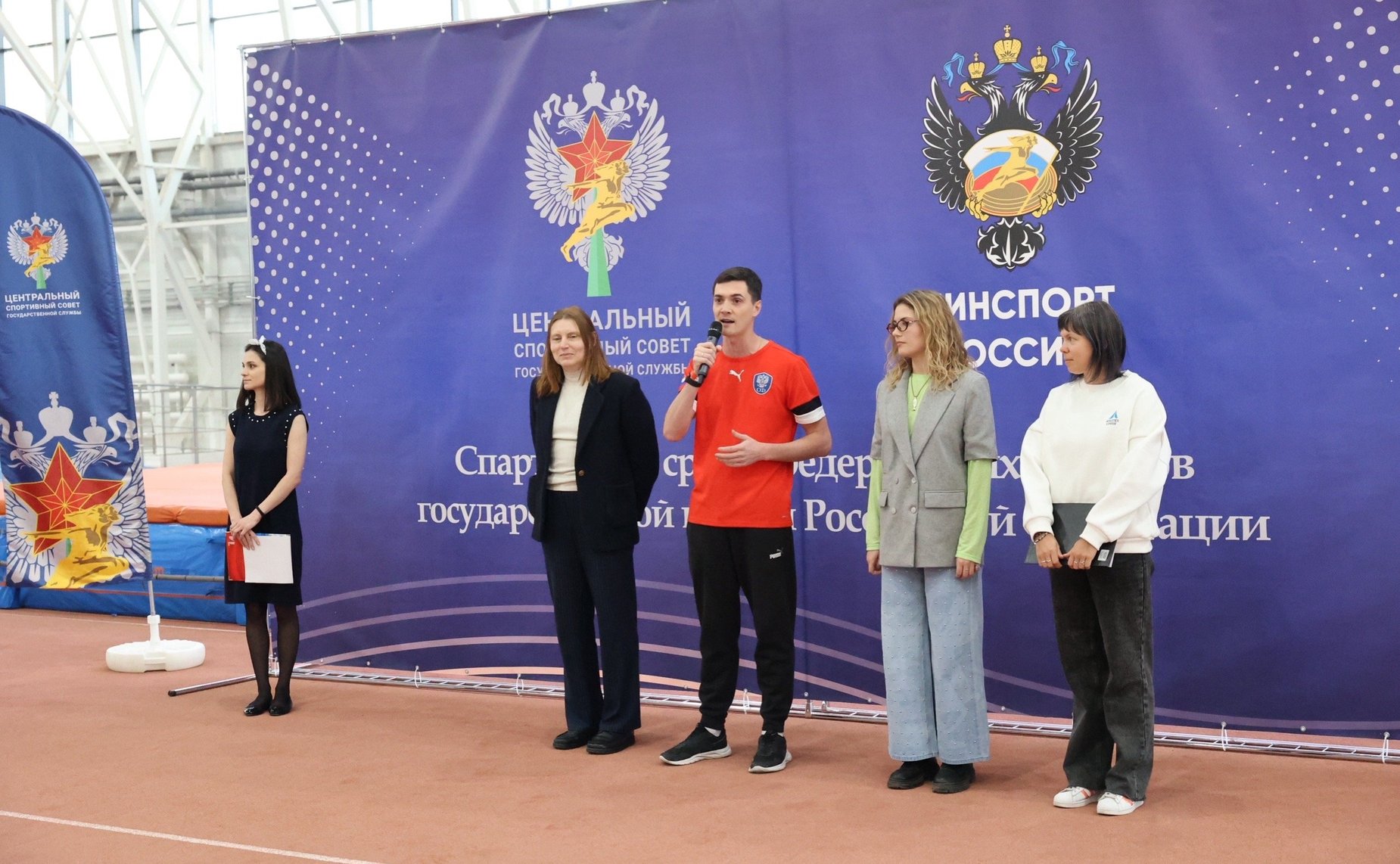 Роман Маслов вместе с командой Совета Федерации принял участие в XVIII Спартакиаде по лёгкой атлетике