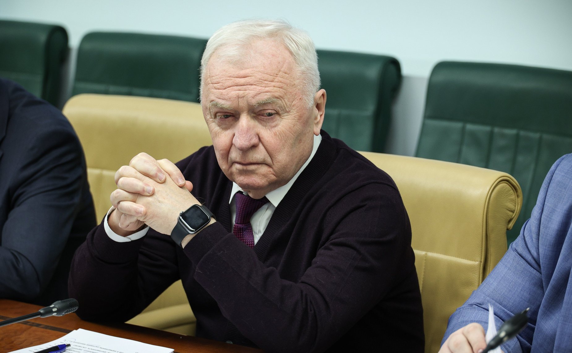 Совещание на тему «О приоритетных направлениях развития дорожного хозяйства в Дальневосточном федеральном округе»