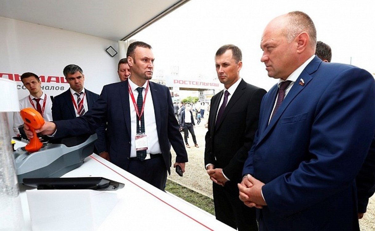 Алексей Кондратенко в рамках поездки в регион принял участие в открытии XXI агропромышленной выставки-ярмарки «Золотая Нива»