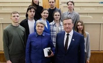 Сергей Рябухин обсудил с молодыми учеными Ульяновской области возможности развития научных исследований в регионе