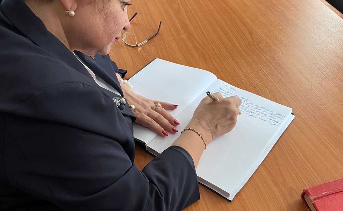 Оксана Хлякина приняла участие в церемонии открытия памятной стелы жителям Липецкой области, павшим во время Великой Отечественной войны в боях за Ленинград