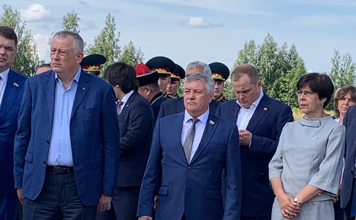 Сергей Михайлов принял участие в торжественном открытии стелы «Вечная память забайкальцам – защитникам Ленинграда» на Невском пятачке