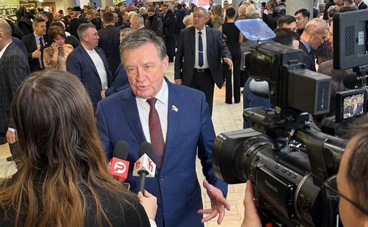 Сергей Рябухин принял участие в мероприятии, посвящённом 82-ой годовщине со дня образования Ульяновской области