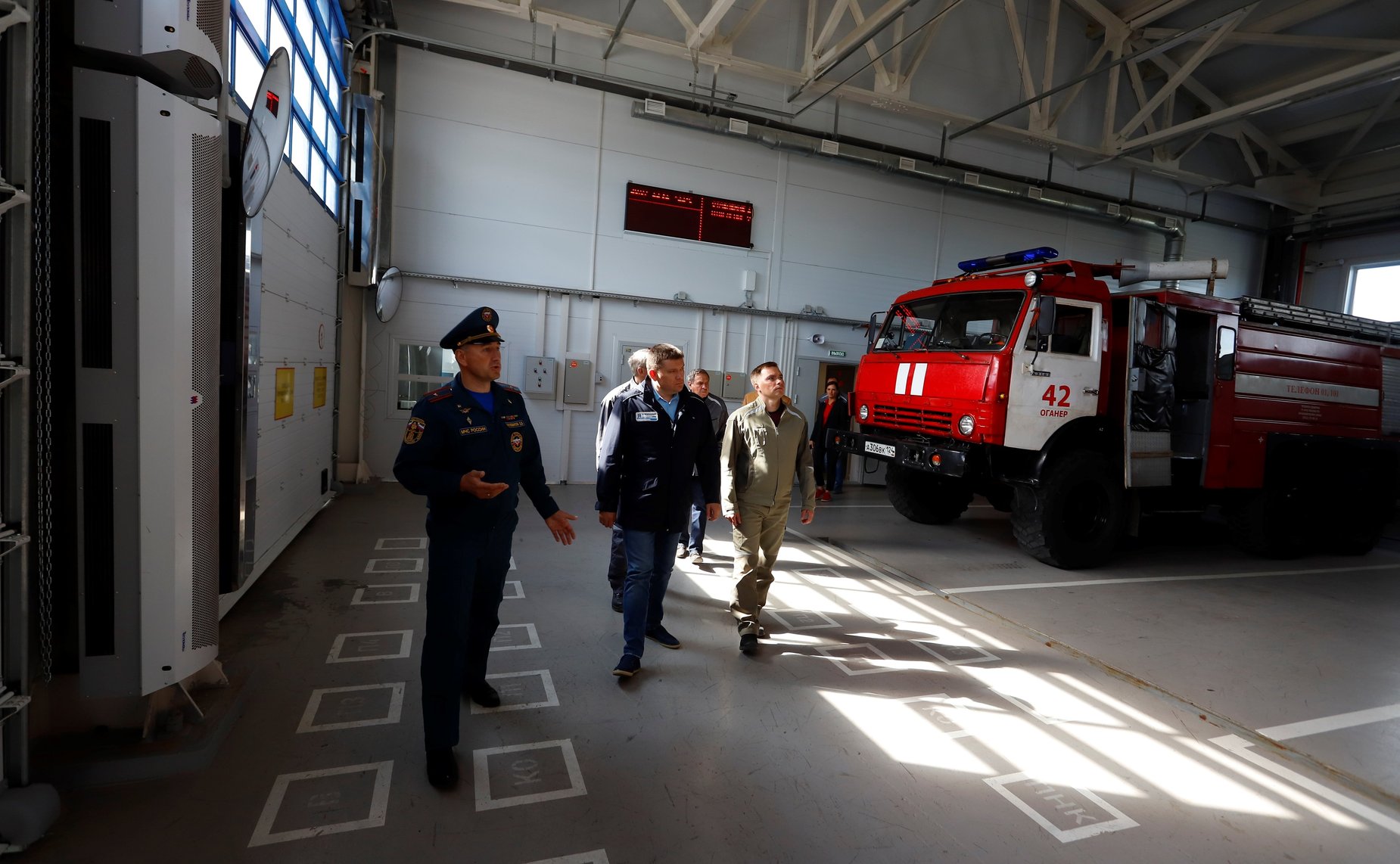 Сенаторы РФ осмотрели стройплощадки после демонтажа многоквартирных домов, Комплексный центр социального обслуживания населения, инфраструктурные объекты