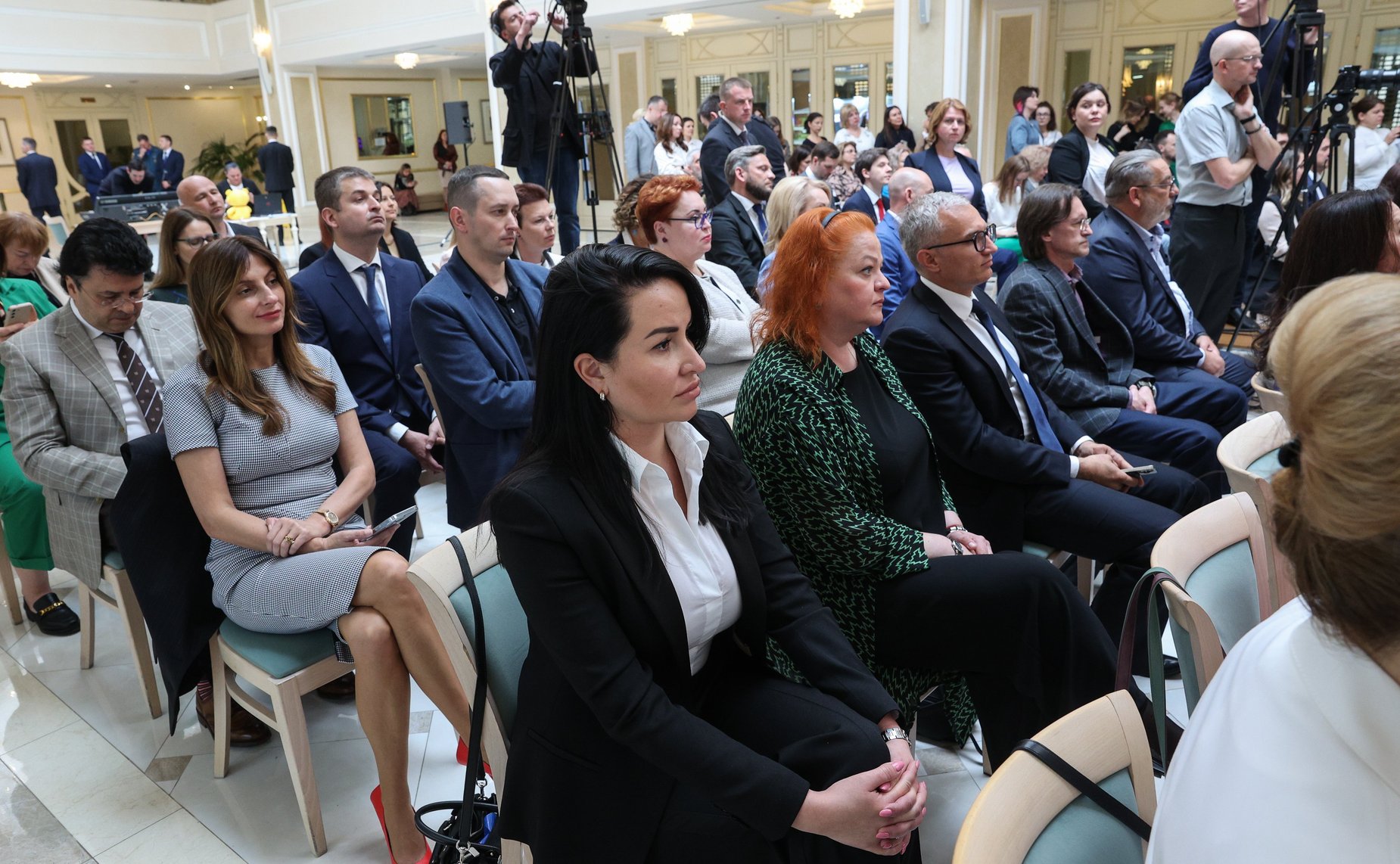 Валентина Матвиенко провела торжественную церемонию награждения лауреатов Национальной премии в сфере товаров и услуг для детей «Золотой медвежонок»