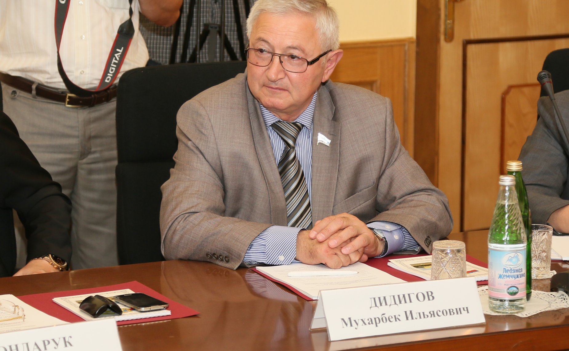 Комитет по обороне -16