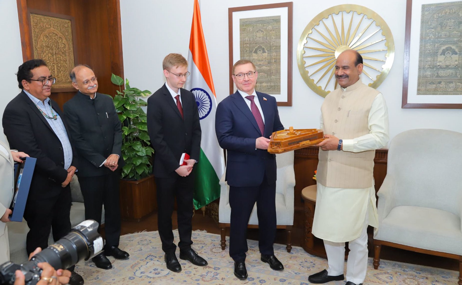 Первый заместитель Председателя Совета Федерации Владимир Якушев в рамках рабочего визита в Республику Индия провел ряд двусторонних встреч