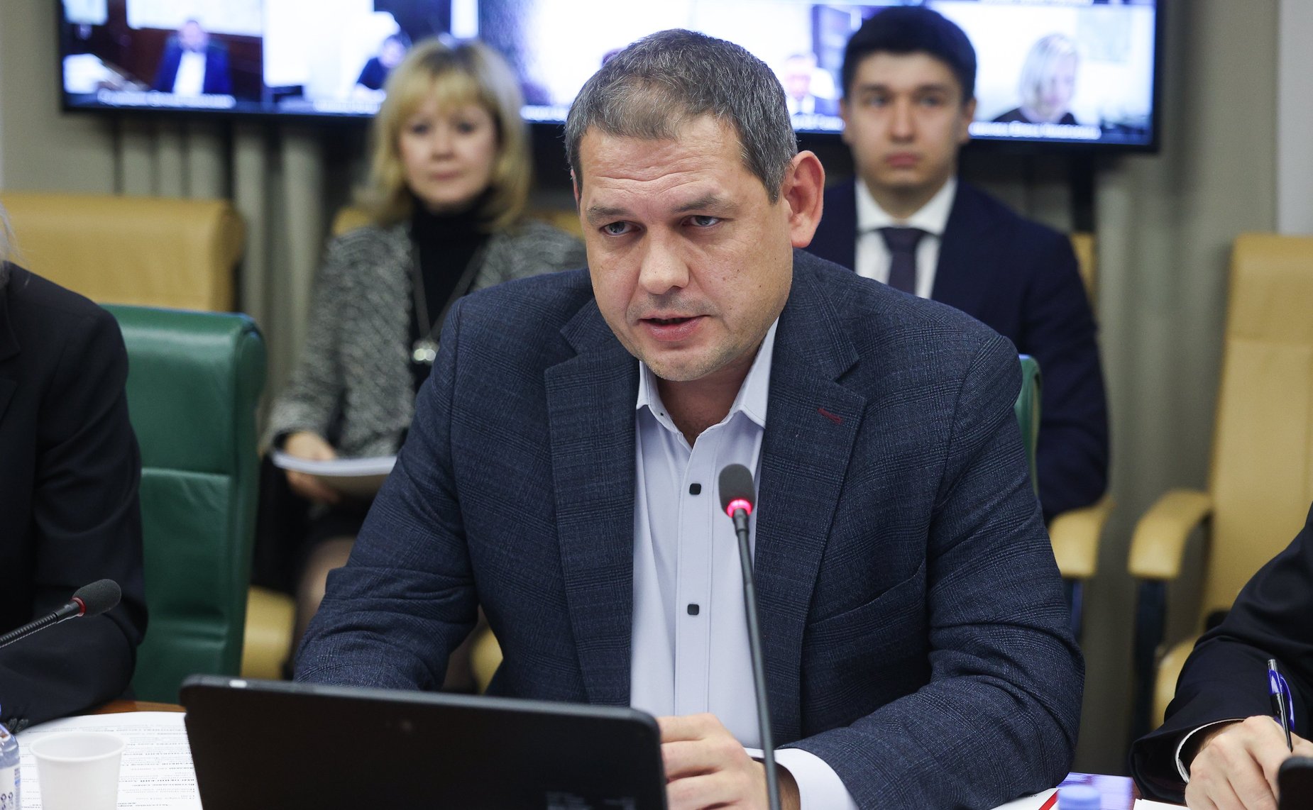 Круглый стол Комитета СФ по федеративному устройству, региональной политике, местному самоуправлению и делам Севера «Актуальные вопросы развития кадрового потенциала сферы жилищно-коммунального хозяйства»