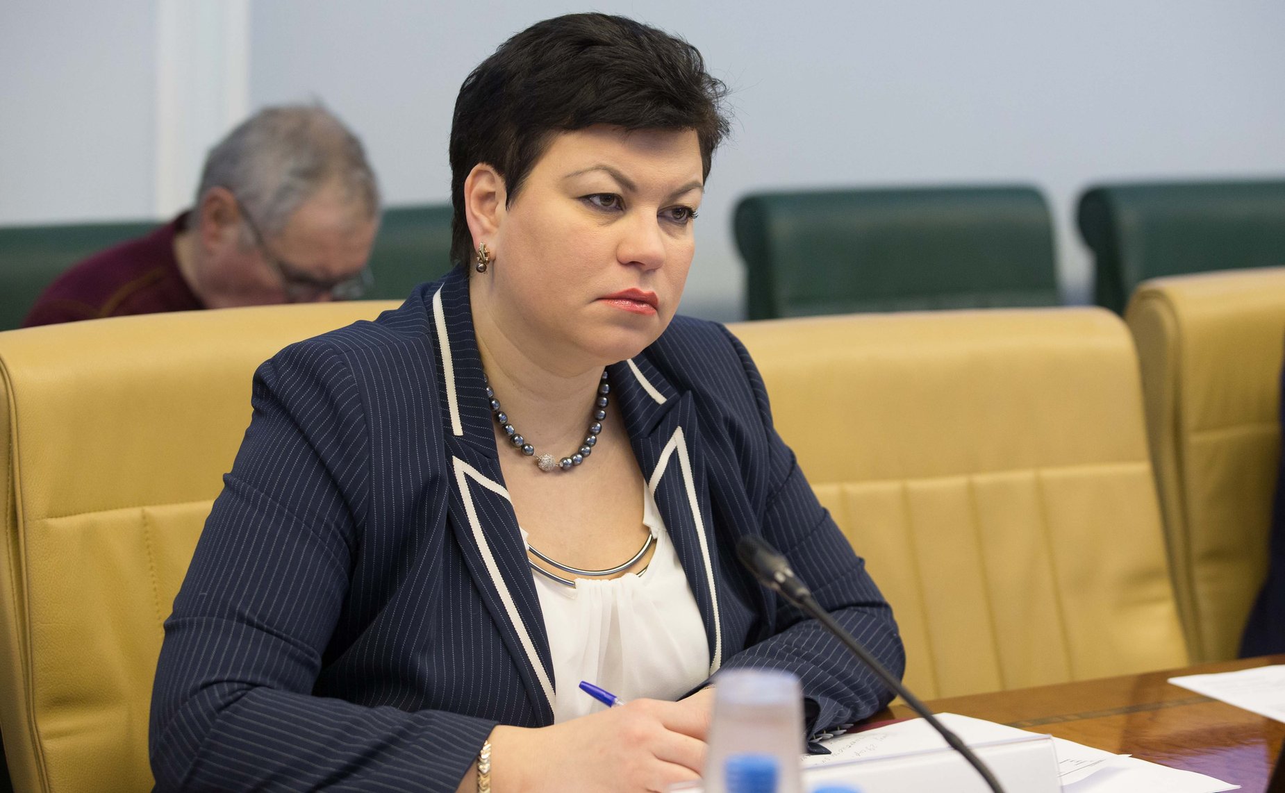 Л. Кононова