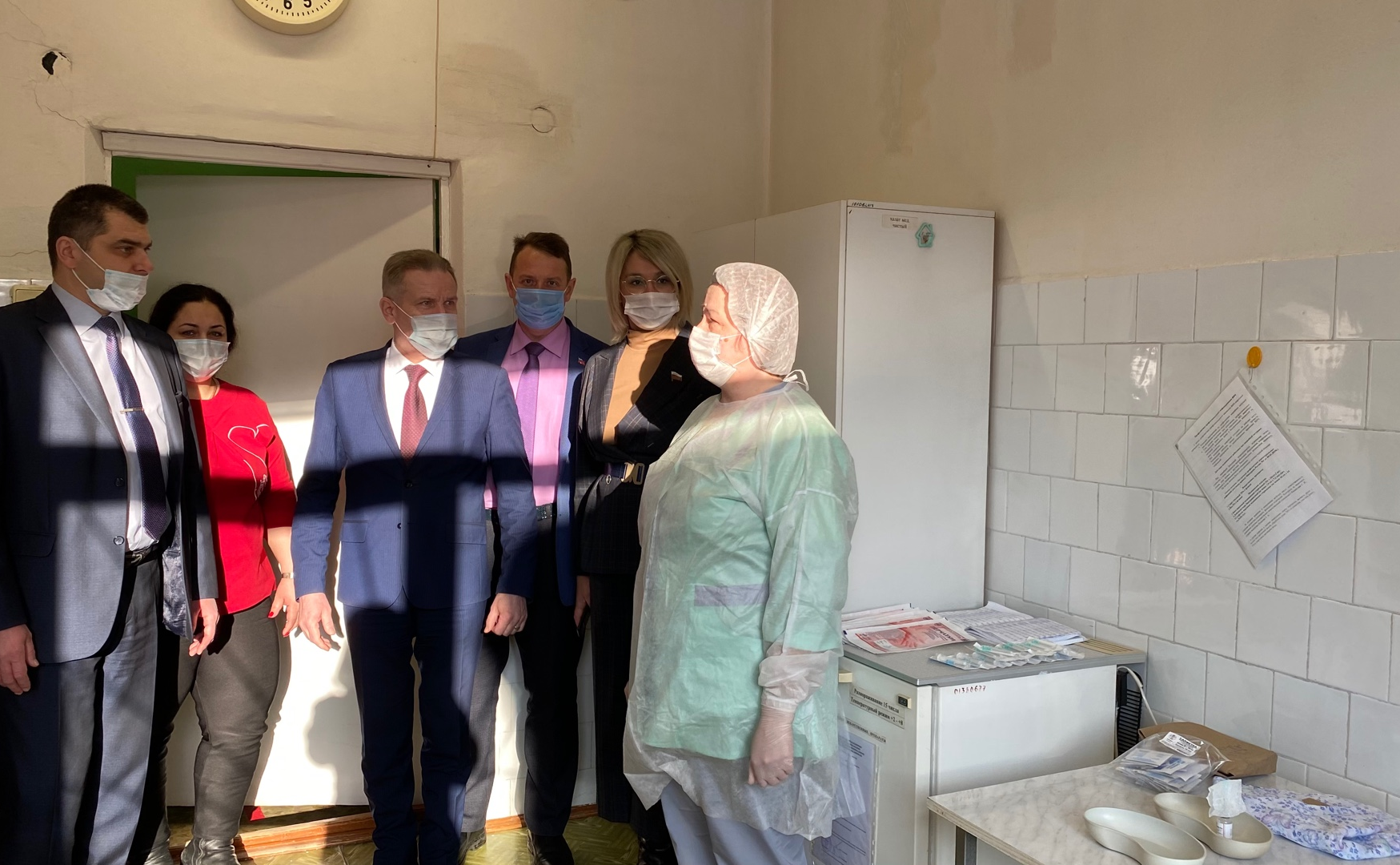 Наталия Косихина и Сергей Березкин посетили пункты вакцинации от коронавируса в ряде муниципальных районов Ярославской области