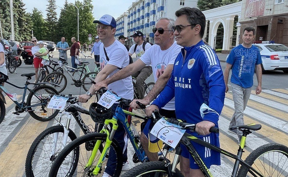 Ирек Ялалов принял участие в ежегодном велопараде «День тысячи велосипедистов» в городе Уфа