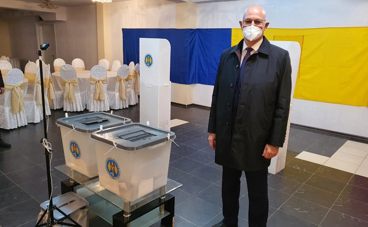 Делегация Совета Федерации приняла участие в наблюдении за вторым туром выборов Президента Республики Молдова