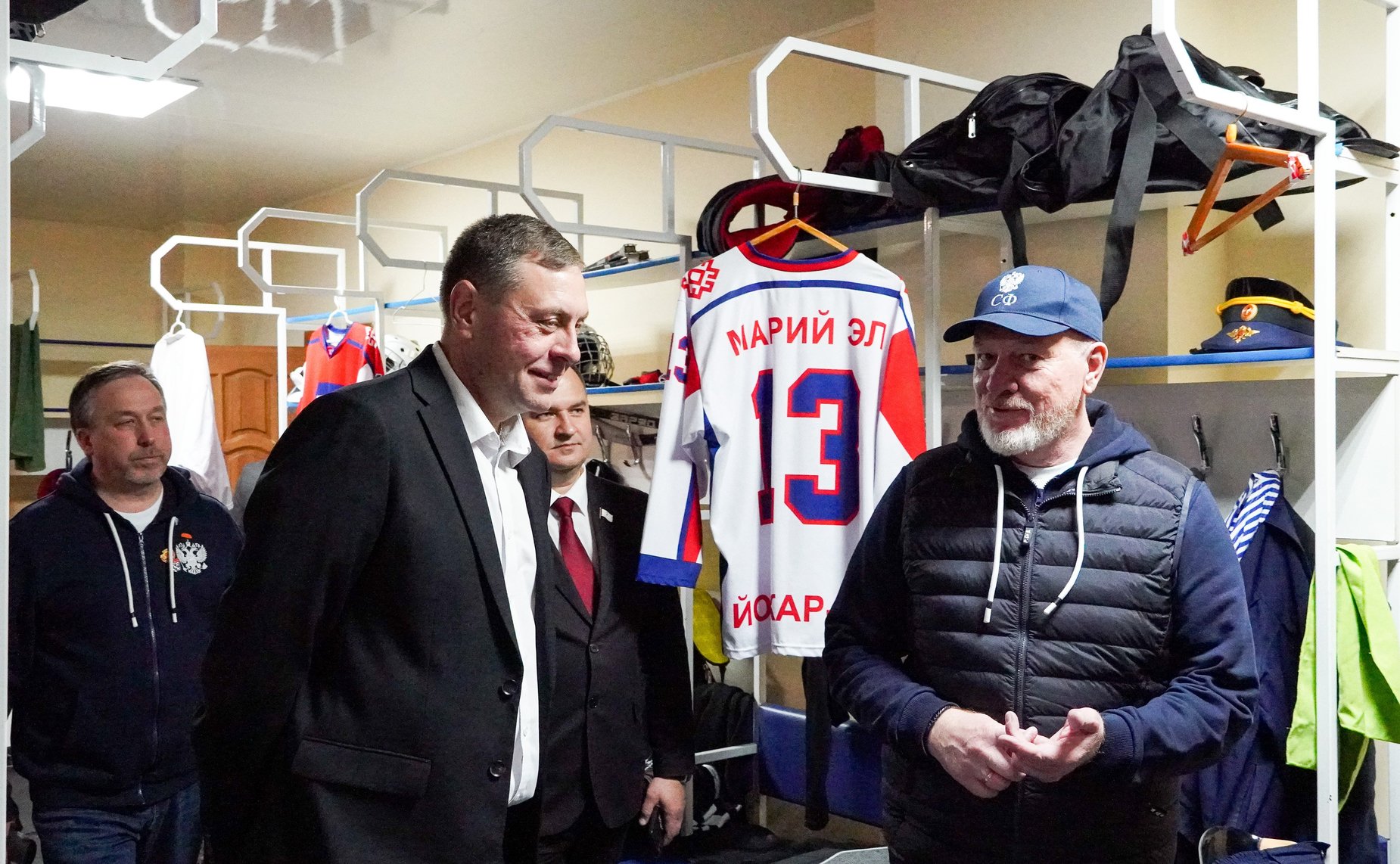 Сенаторы посетили Ледовый дворец Марий Эл