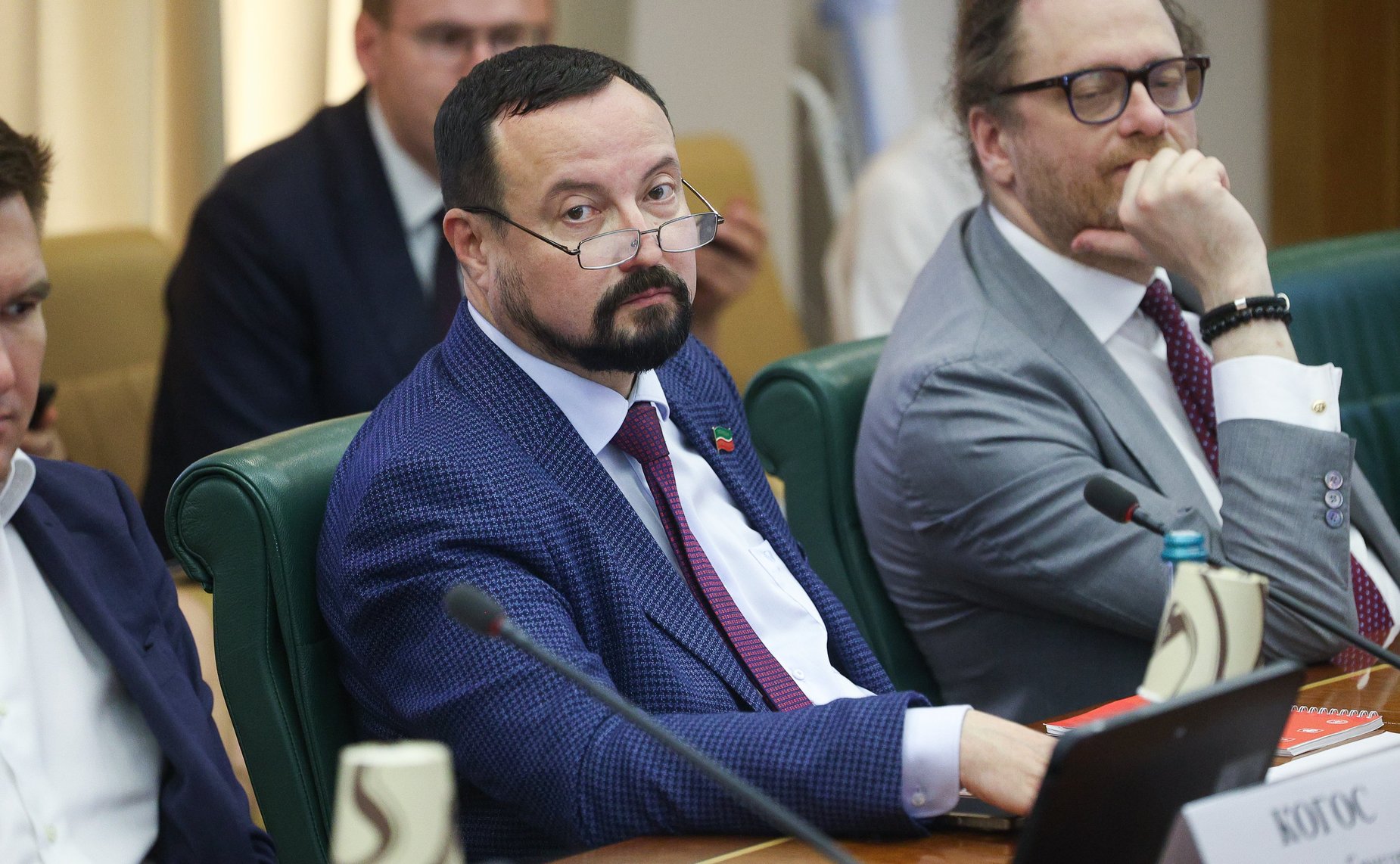 Заседание Комиссии Совета Федерации по информационной политике и взаимодействию со СМИ «Человек как автор информационной революции или как раб информационной революции? Поиск баланса»
