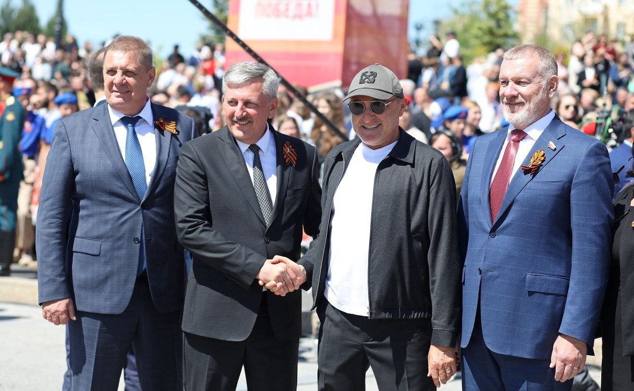 Николай Семисотов принял участие в торжественных мероприятиях в день 80-летия Великой Победы в городе-герое Сталинграде