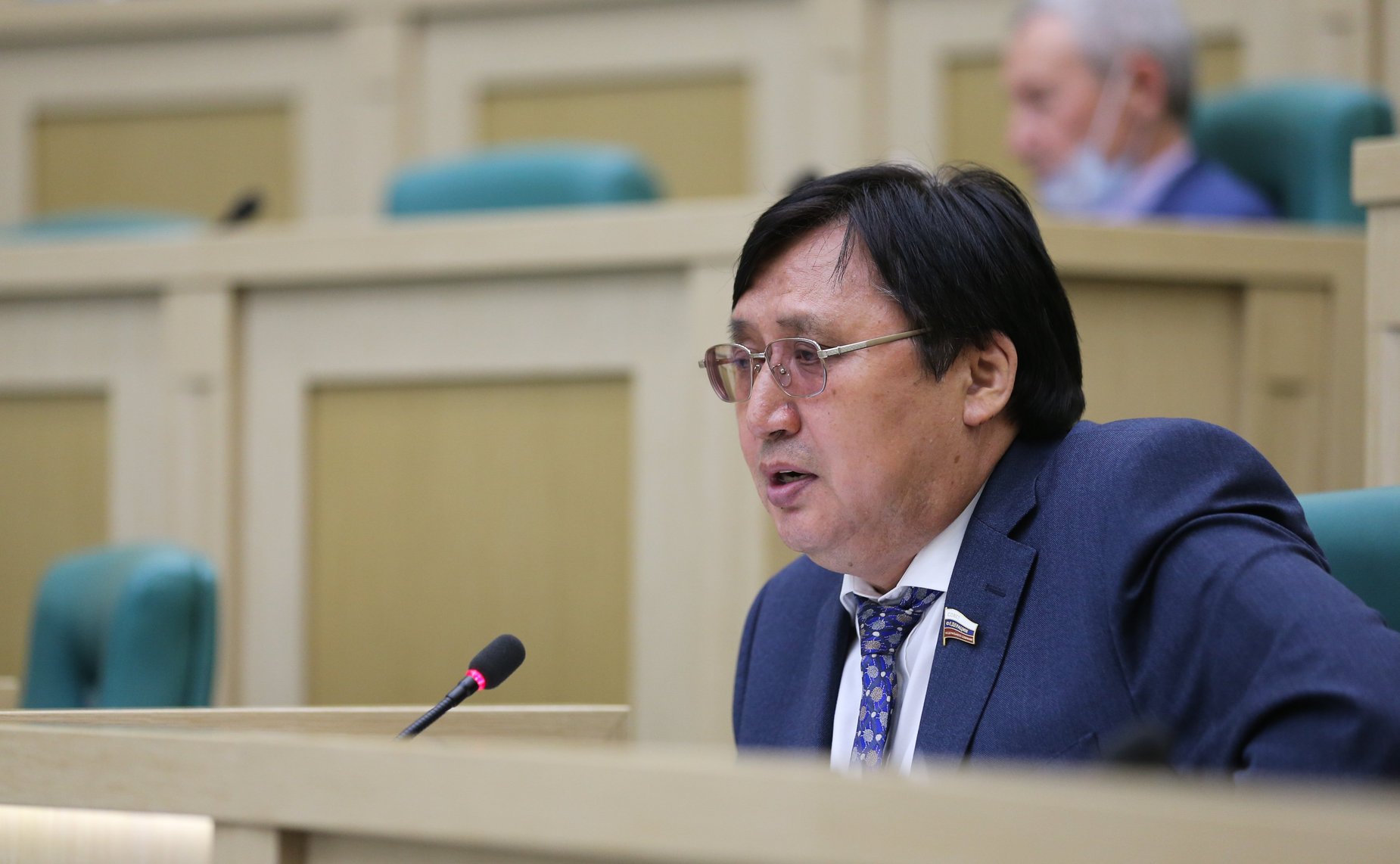 Александр Акимов