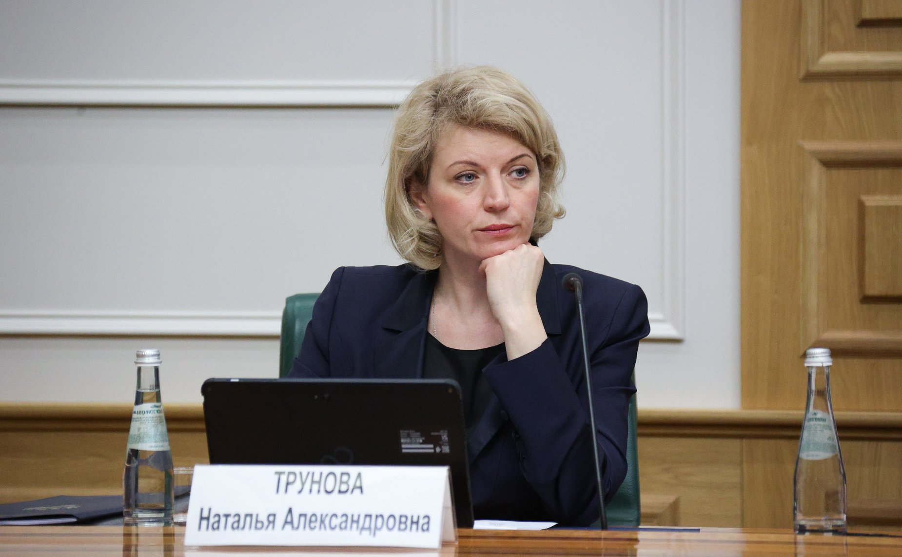Парламентские слушания на тему «Вопросы повышения эффективности управления многоквартирными домами: основные подходы и предложения»