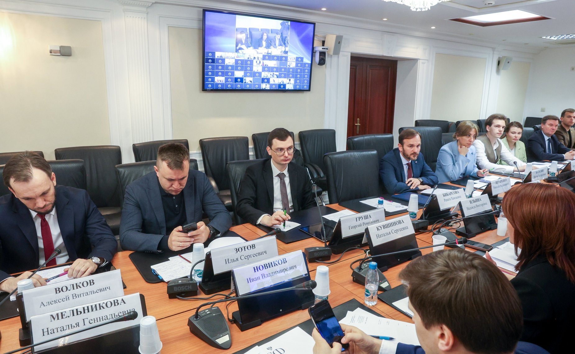 Круглый стол на тему «Роль институтов гражданского общества и органов публичной власти в развитии туристской отрасли РФ»