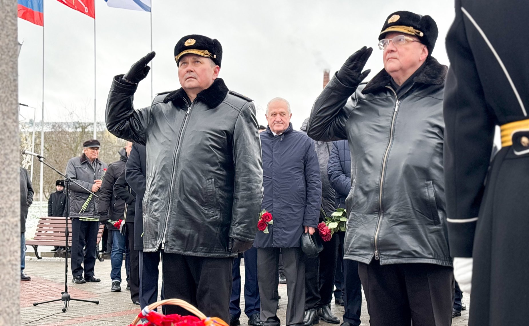 Сенаторы РФ приняли участие в торжественной церемонии открытия памятника Адмиралу флота Советского Союза Исакову Ивану Степановичу