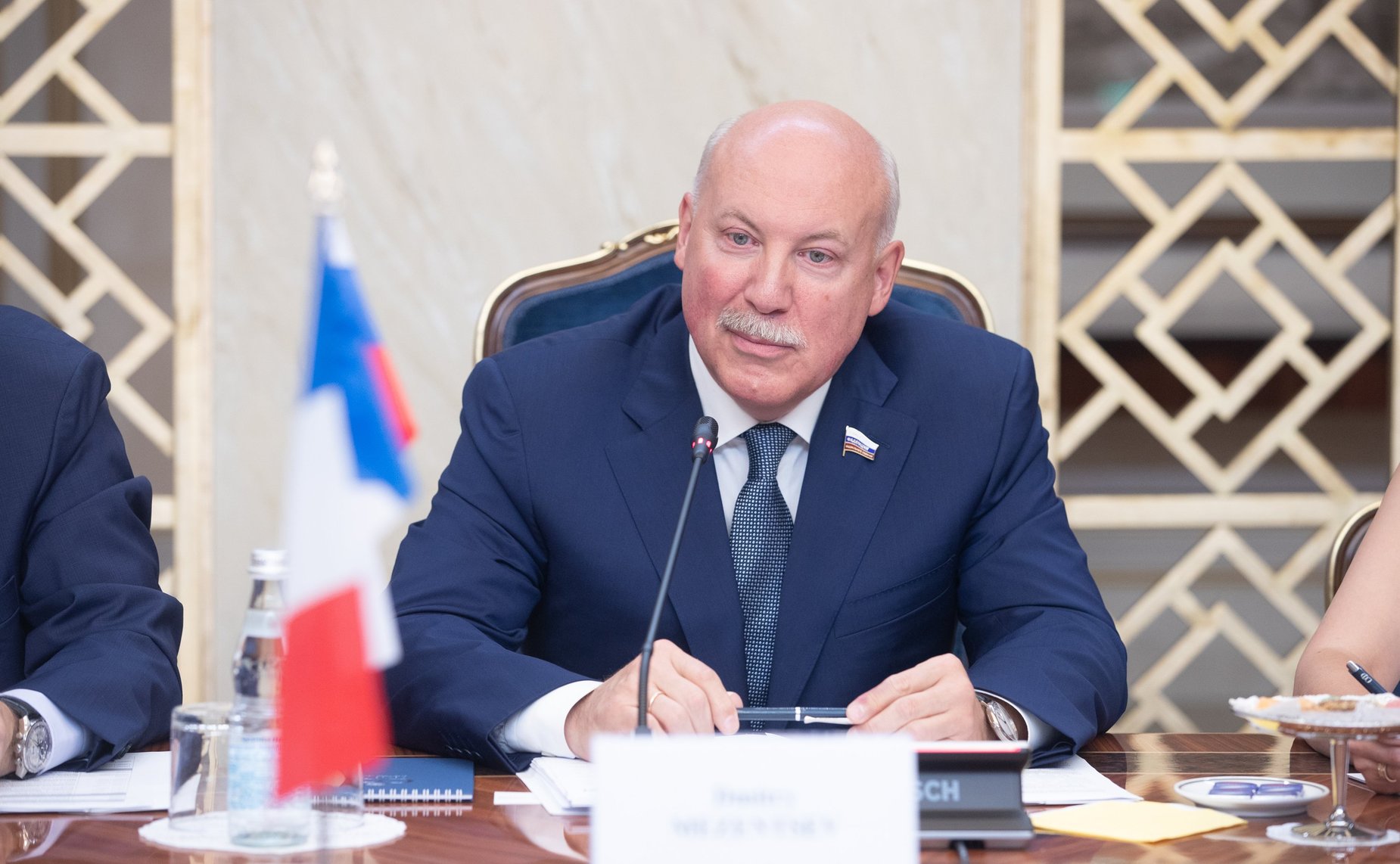 Дмитрий Мезенцев
