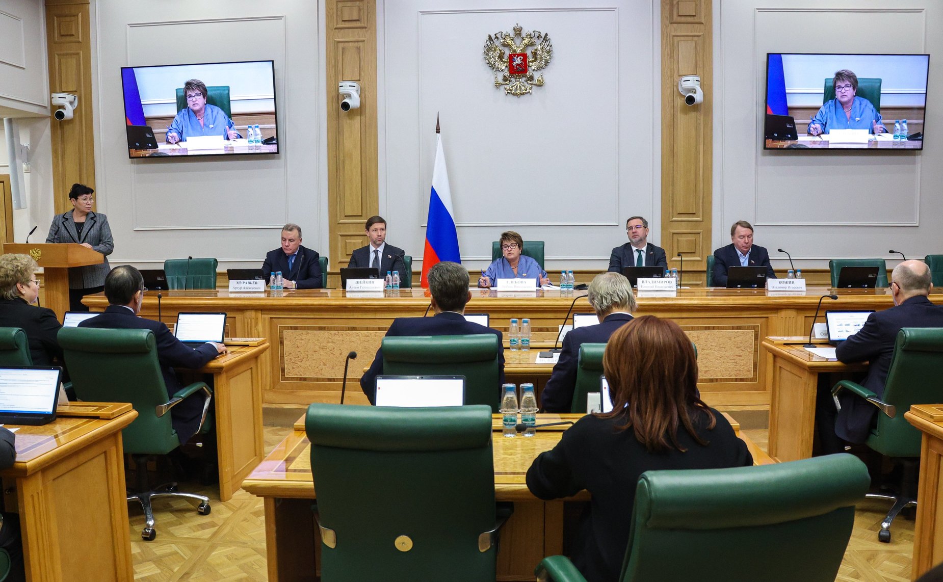 Расширенное заседание Комитета Совета Федерации по конституционному законодательству и государственному строительству «Инициативы Амурской области о дополнительных мерах по противодействию нелегальной миграции и ускорению цифровой трансформации»