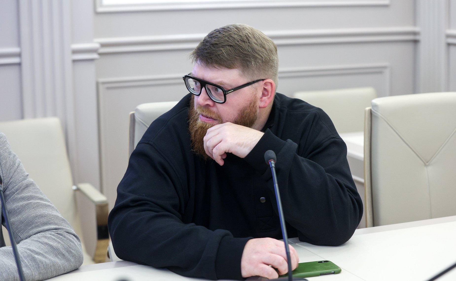 Наталья Мельникова провела встречу с активистами молодежного землячества Псковской области