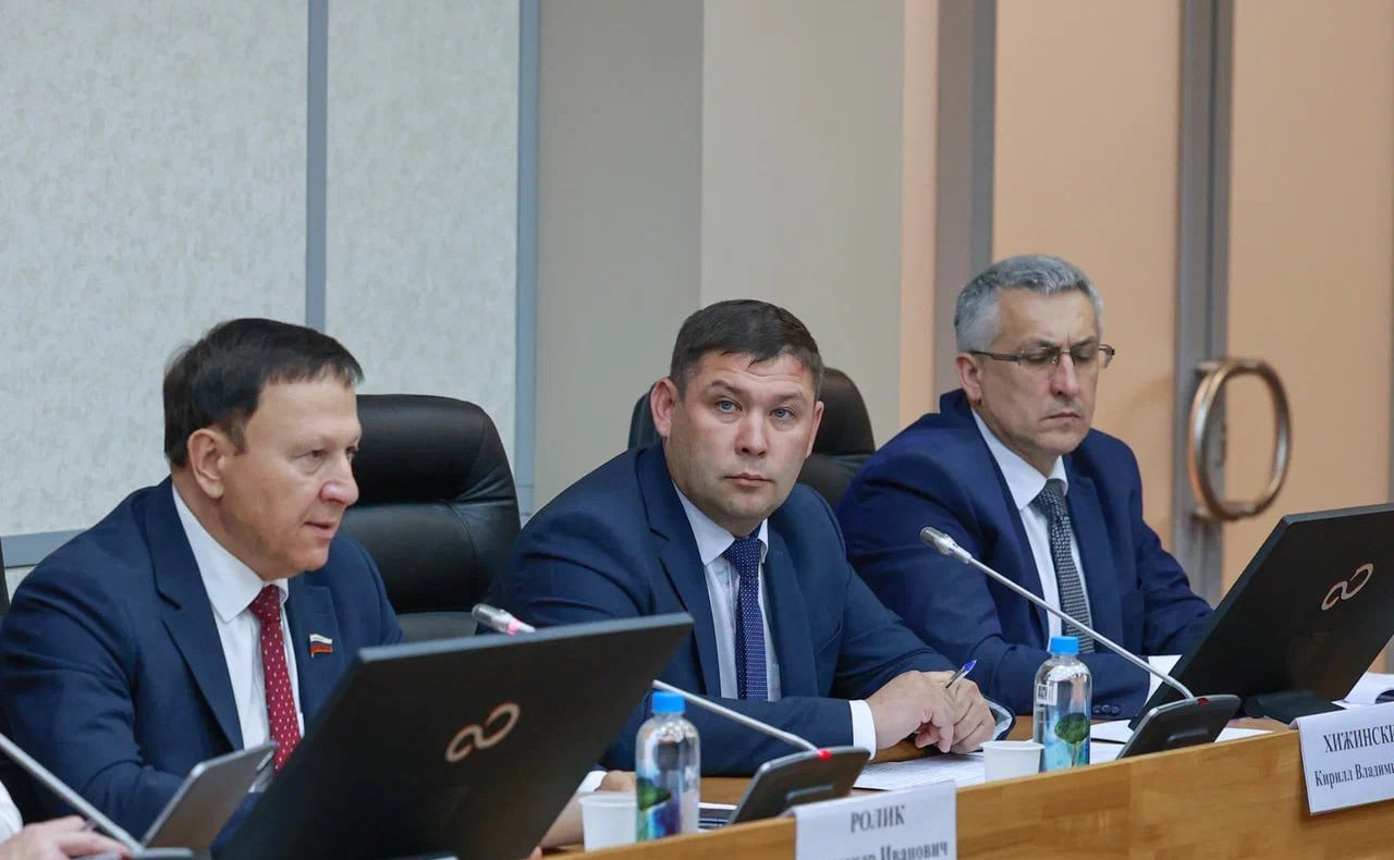 Александр Ролик во Владивостоке принял участие в совещании, посвященном перспективам развития сельского хозяйства на Дальнем Востоке и в Арктике