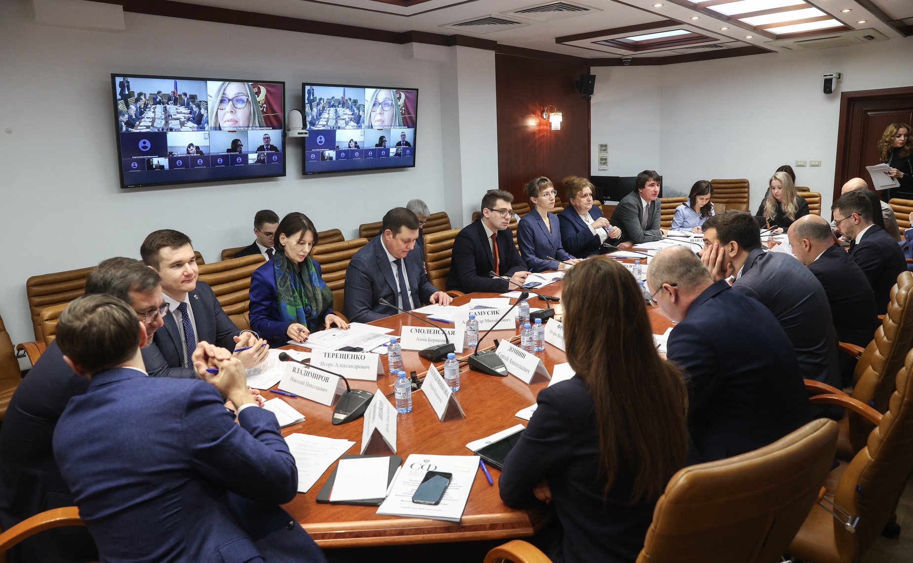 Круглый стол Комитета СФ по конституционному законодательству и государственному строительству «Основные направления совершенствования института банкротства в РФ»