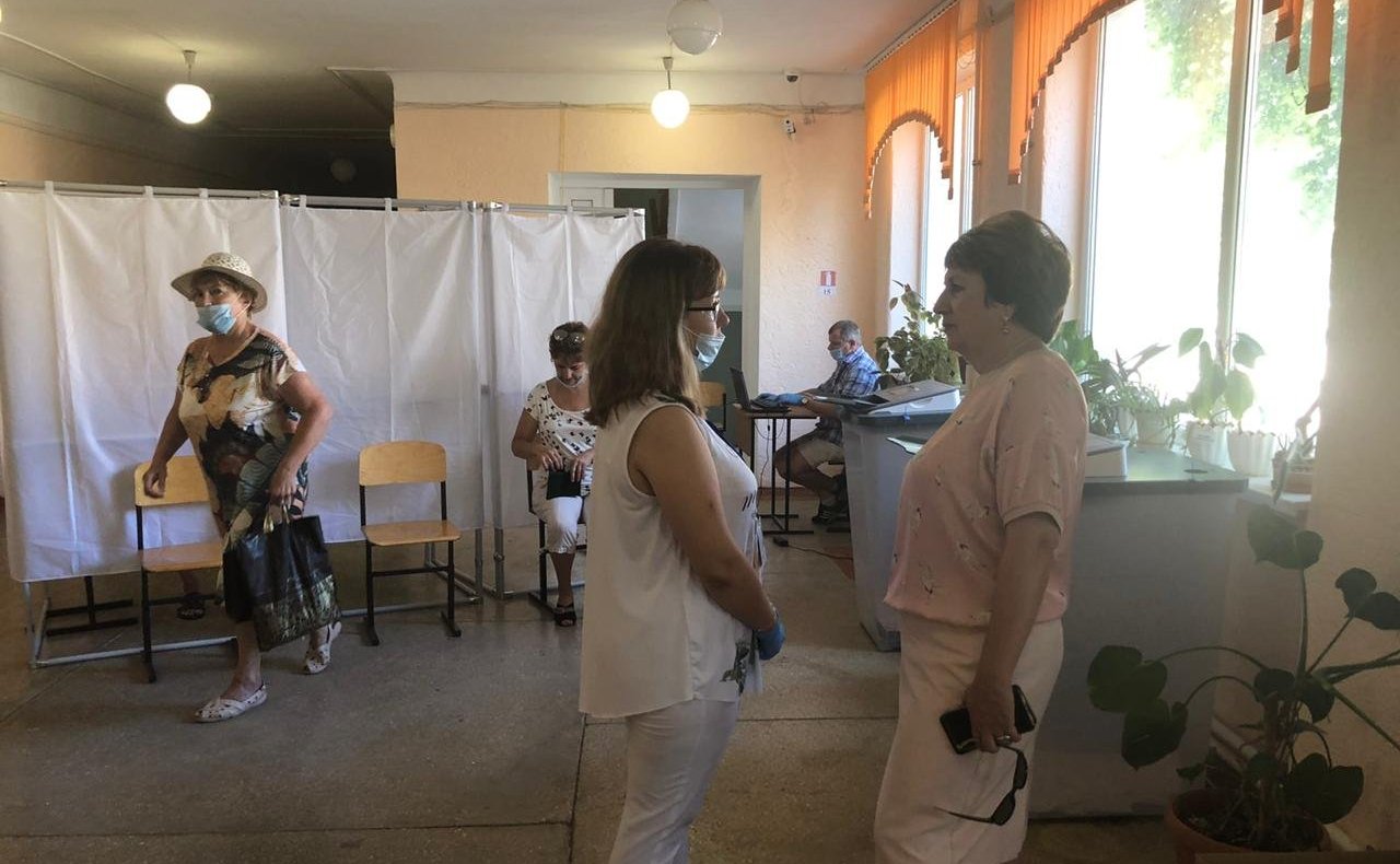 Екатерина Алтабаева в день голосования посетила избирательные участки в Севастополе