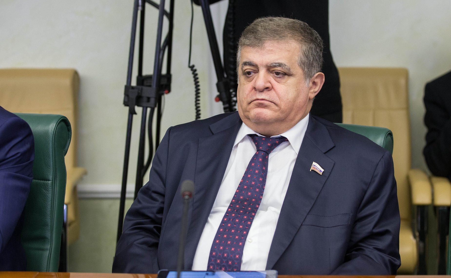 В. Джабаров