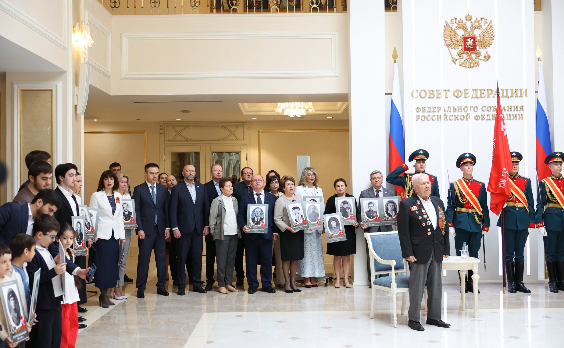 В Совете Федерации в преддверии Дня памяти и скорби состоялось торжественное открытие выставки «Память поколений»