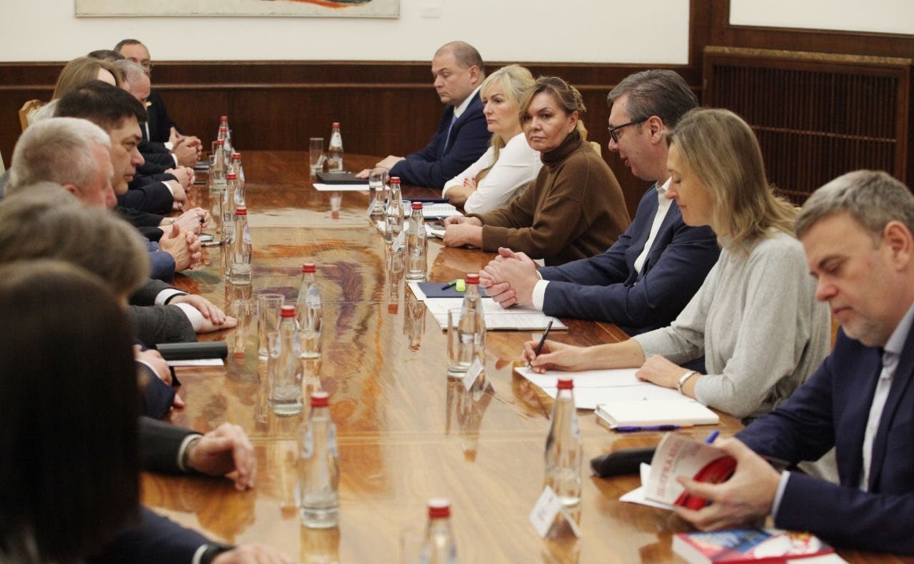 Сенаторы РФ приняли участие в наблюдении за парламентскими выборами в Сербии