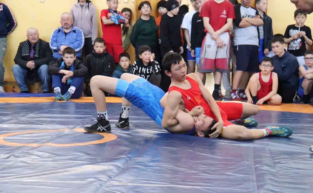 Баир Жамсуев принял участие в открытии Первенства Забайкальского края по вольной борьбе среди юношей