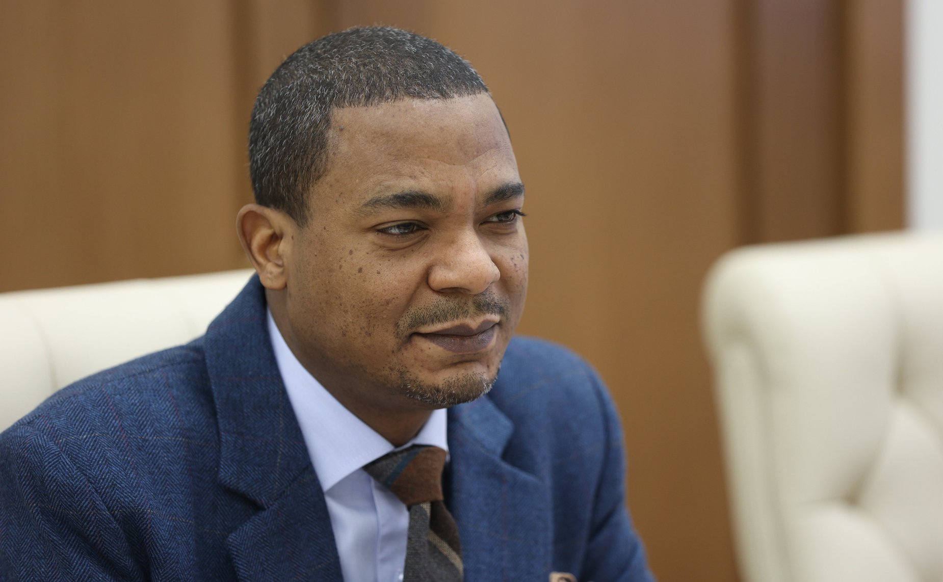 Встреча руководителя группы по сотрудничеству СФ с Государственным советом Султаната Оман, заместителя председателя Комитета СФ по социальной политике Мохмада Ахмадова с Чрезвычайным и Полномочным Послом Султаната Оман в РФ