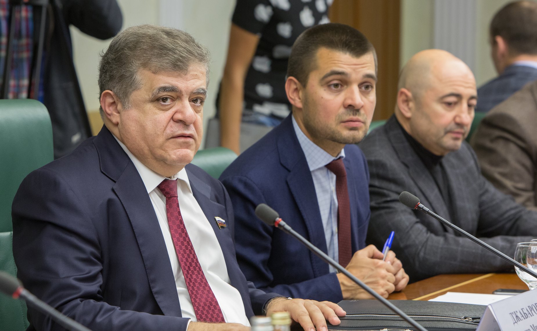 Заседание Комиссии по мониторингу ситуации на Украине при Комитете Совета Федерации Джабаров и Мамедов