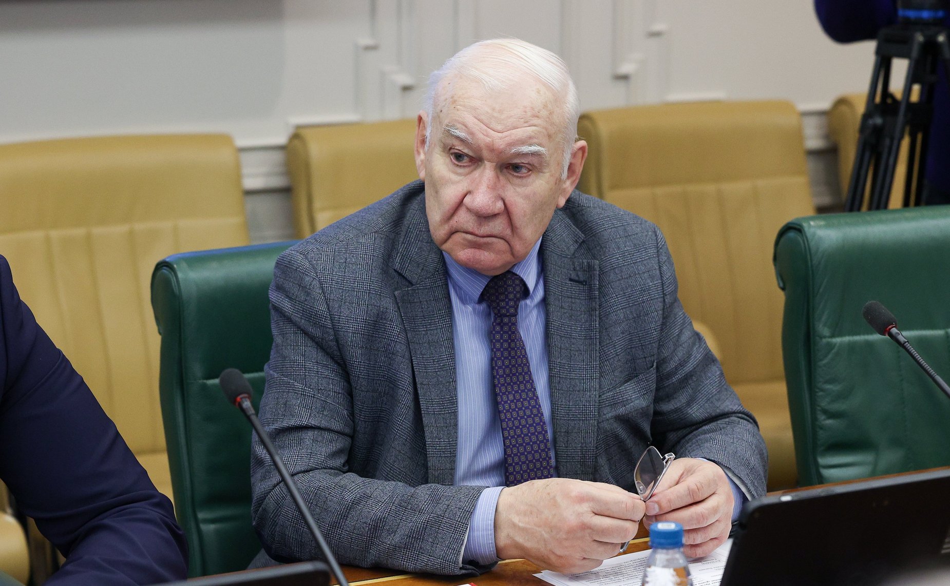 Совещание Комитета СФ по международным делам по вопросам совершенствования практики переселения в Россию соотечественников за рубежом, лиц, разделяющих российские духовно-нравственные ценности, и лиц, представляющих интерес для РФ