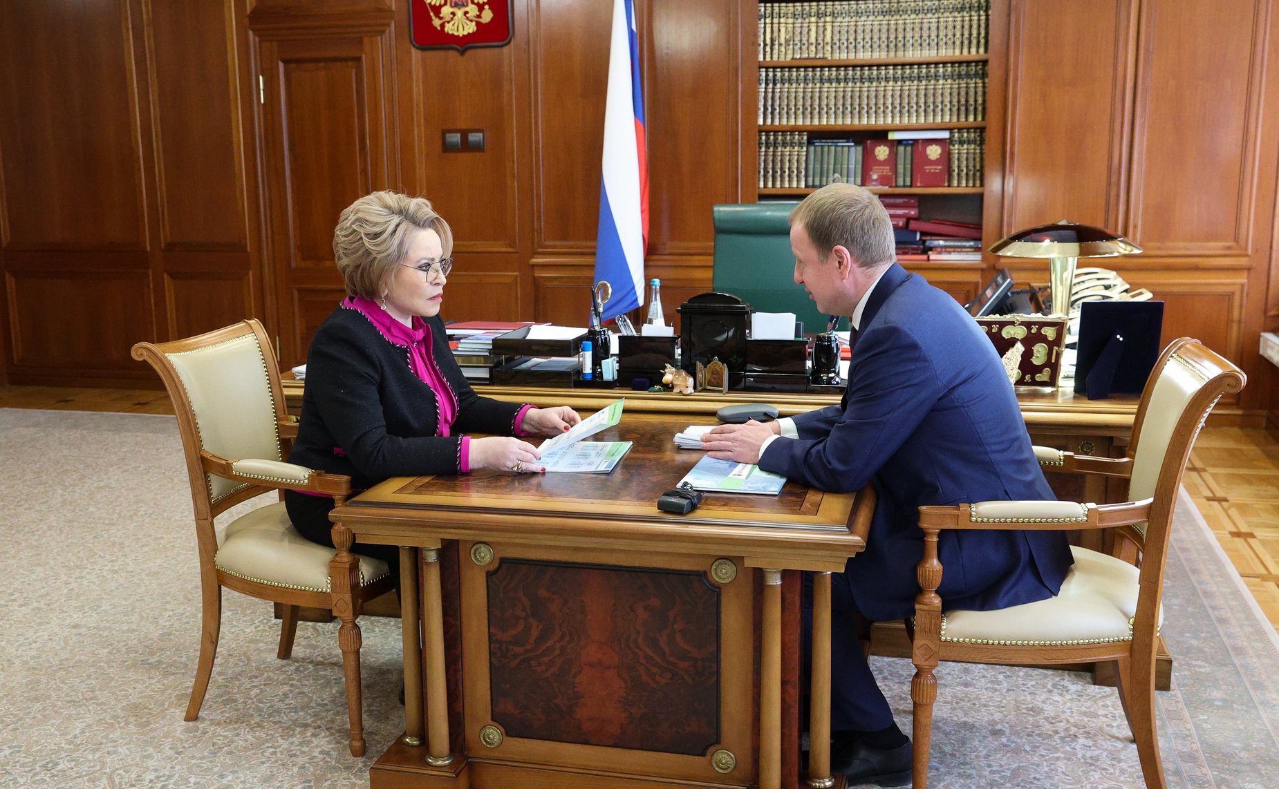 Встреча Председателя Совета Федерации Валентины Матвиенко с губернатором Алтайского края Виктором Томенко