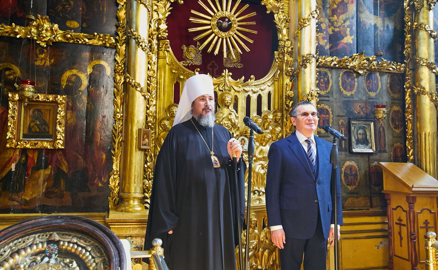 Николай Федоров вручил награду Совета Федерации митрополиту Чебоксарскому и Чувашскому Савватию