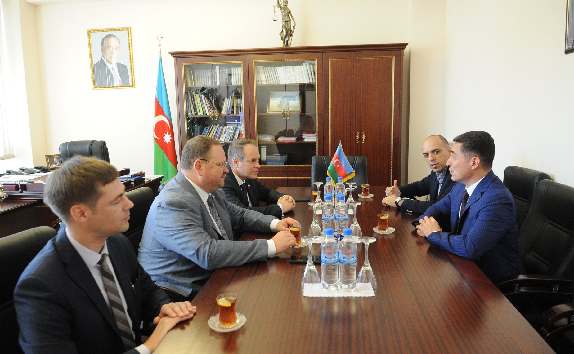 Делегация Совета Федерации во главе с О. Мельниченко посетила с визитом Азербайджанскую Республику