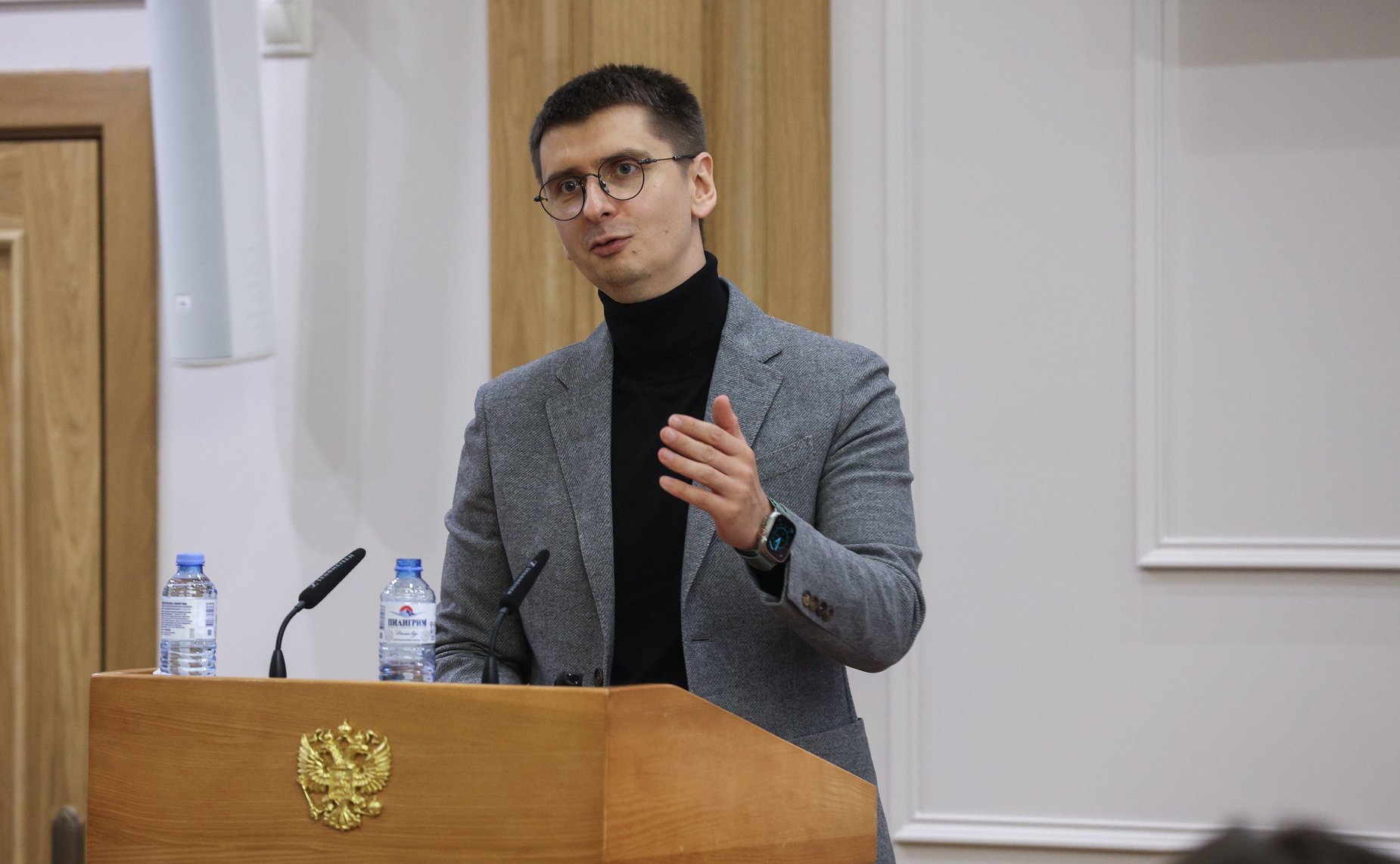 Круглый стол Комитета СФ по Регламенту и организации парламентской деятельности на тему «Цифровизация образования: вопросы нормативного регулирования и развития кадров»