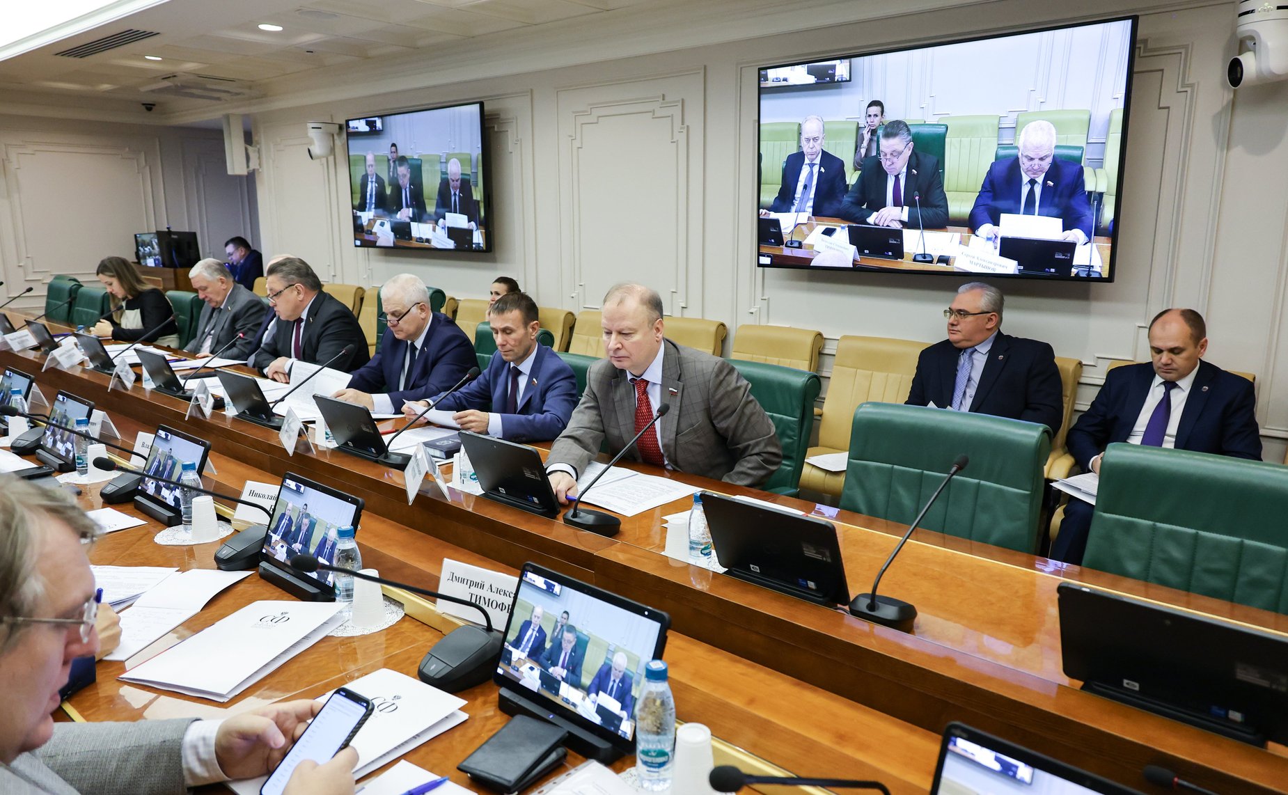 Совещание Комитета СФ по Регламенту и организации парламентской деятельности совместно с Комитетом СФ по обороне и безопасности «О совершенствовании правового регулирования деятельности органов федерального государственного пожарного надзора»