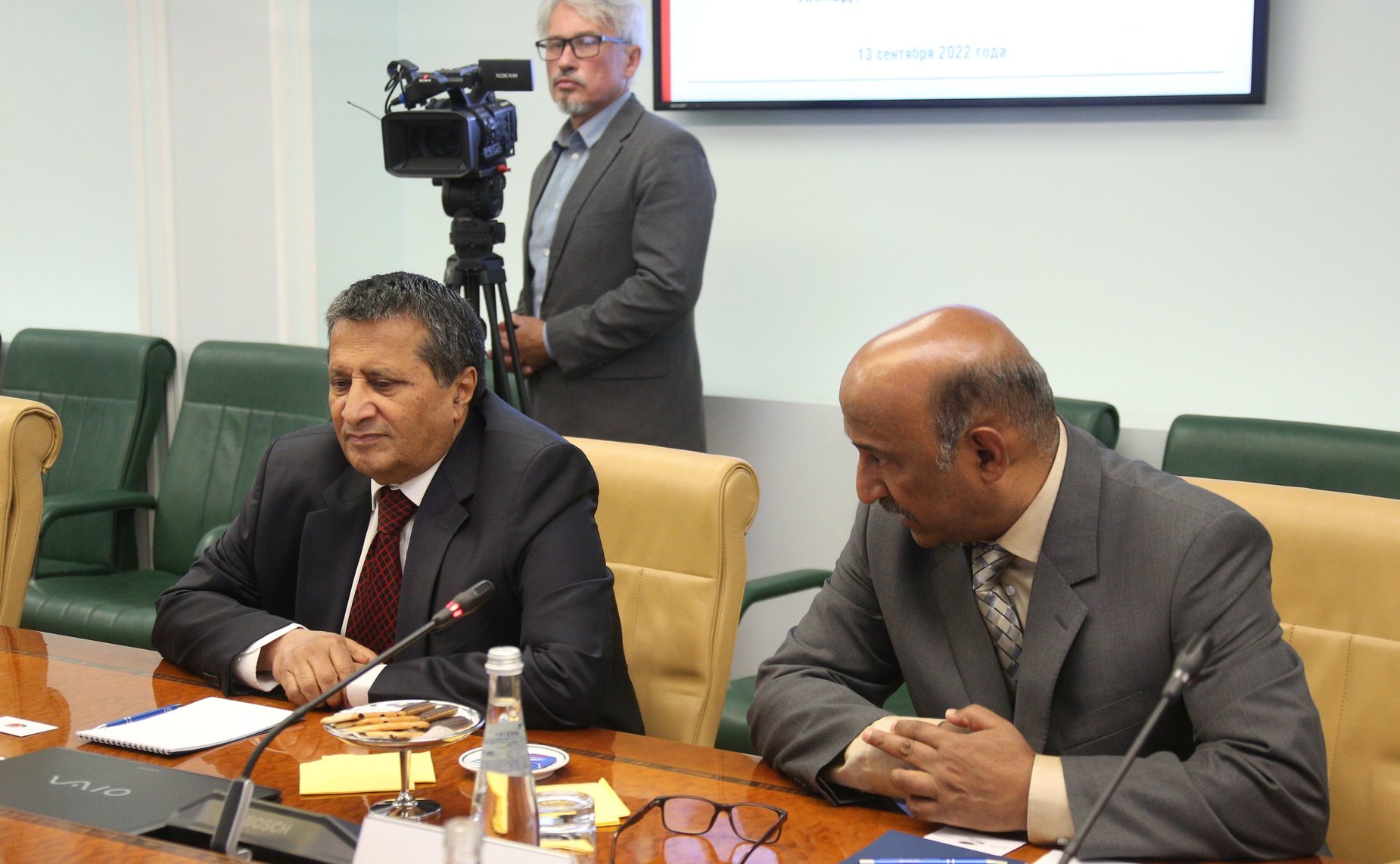 Ильяс Умаханов провел встречу с Чрезвычайным и Полномочным Послом Йеменской Республики в РФ Ахмедом Салемом Аль-Вахейши