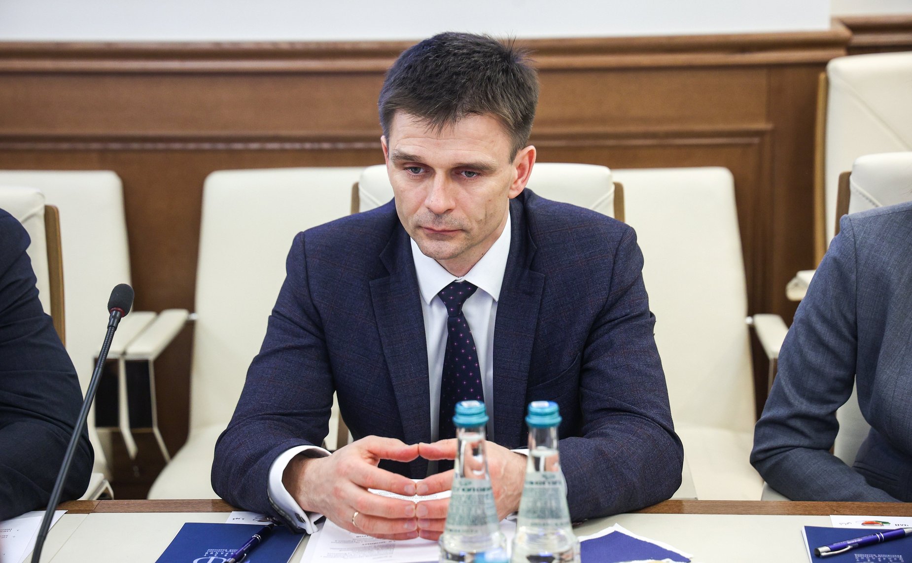 Александр Двойных провел встречу с Чрезвычайным и Полномочным Послом Королевства Марокко в Российской Федерации Лотфи Бушаарой