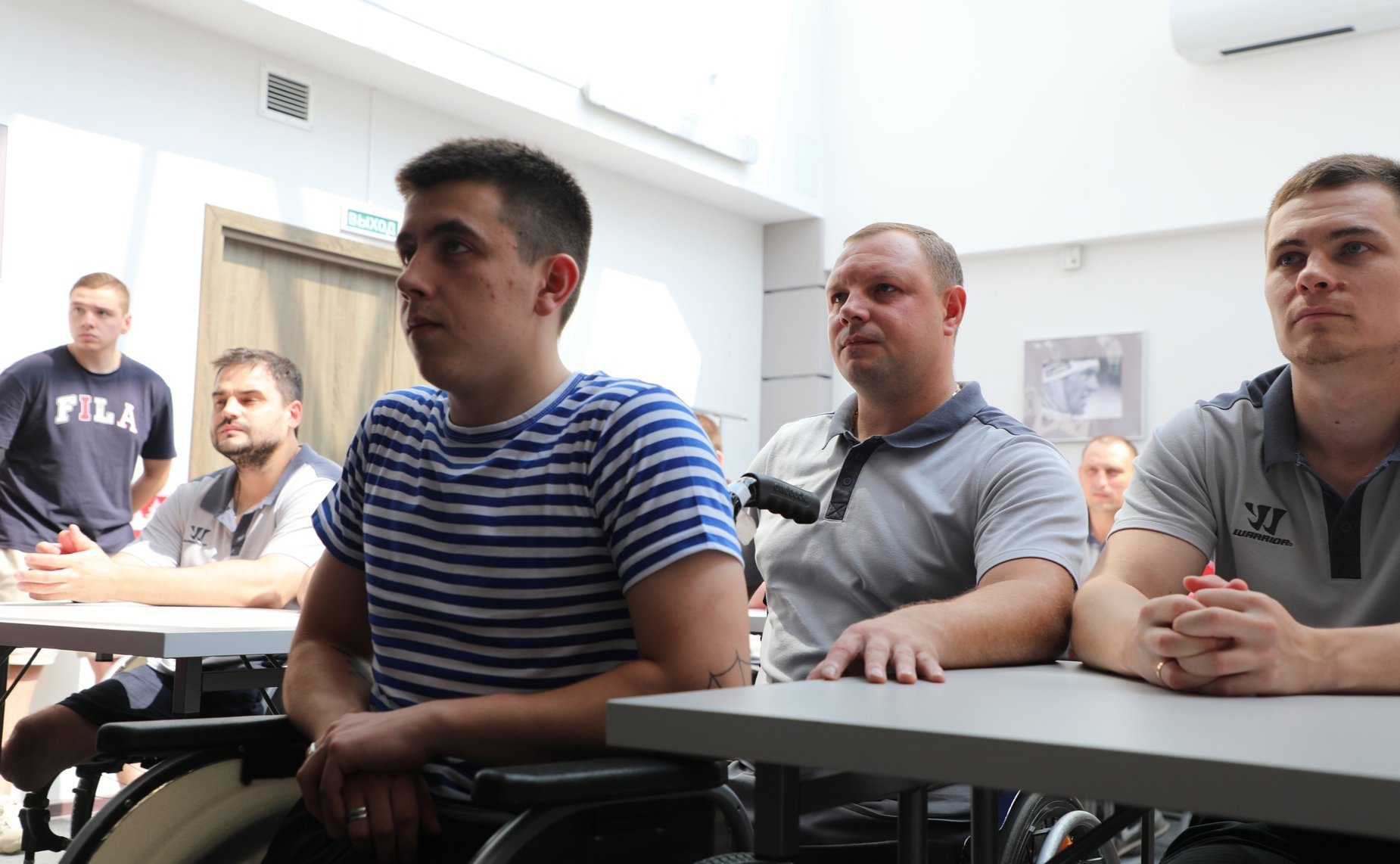 Эдуард Исаков встретился с коллективом филиала фонда «Защитники Отечества» в Ханты-Мансийске