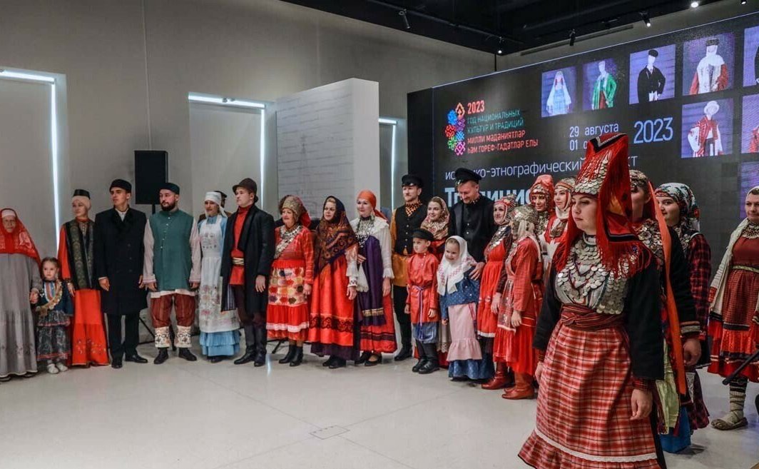 Александр Терентьев посетил уникальную выставку «Казанское Поволжье: образы народной культуры»