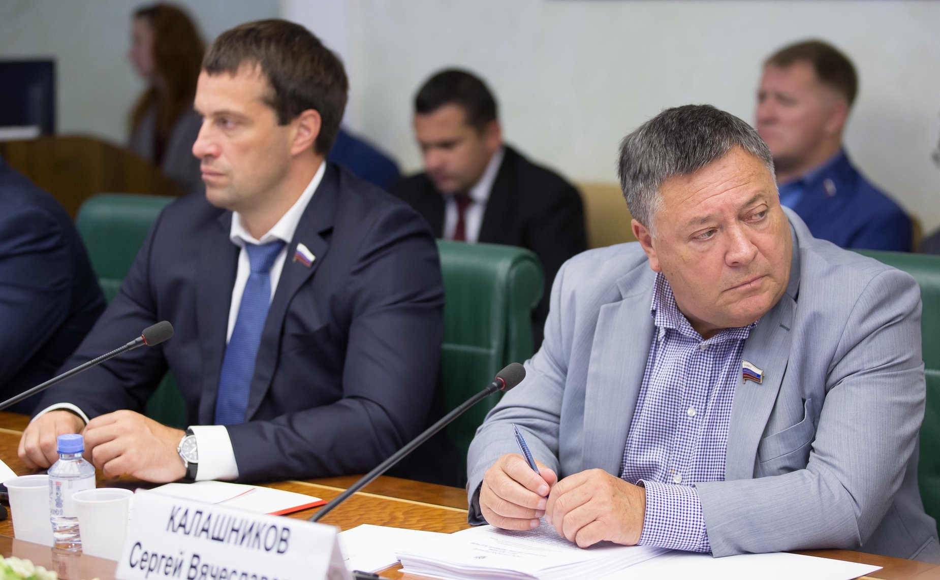 Э. Исаков и С. Калашников